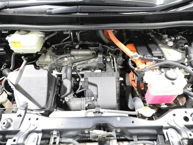 ヴォクシー ハイブリッドＶ　スマートキープッシュスタート　盗難防止アラーム　ＤＶＤ再生可　Ｂモニター　オートクルーズ　Ｗエアバック　ナビＴＶ　ＥＳＣ　ＥＴＣ車載器　リモコンキー　ＰＳ　ＬＥＤヘットライト　運転席エアバック　３列（26枚目）