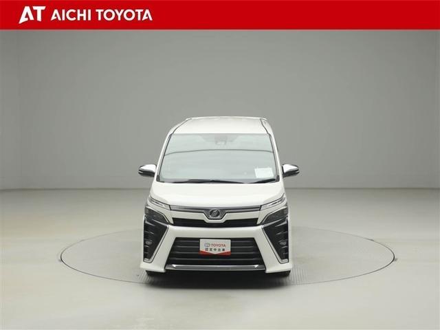 ヴォクシー ＺＳ　煌　地上デジタル　ＴＳＳ　両側パワードア　アイドリングストップ車　パワーウィンド　横滑防止　１オーナ　ＤＶＤ可　盗難防止装置　スマートエントリー　Ｂカメラ　ＡＵＸ　ＬＥＤヘッドライト　メモリーナビ　ＥＴＣ（9枚目）
