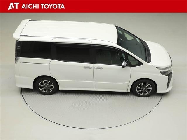 ヴォクシー ＺＳ　煌　地上デジタル　ＴＳＳ　両側パワードア　アイドリングストップ車　パワーウィンド　横滑防止　１オーナ　ＤＶＤ可　盗難防止装置　スマートエントリー　Ｂカメラ　ＡＵＸ　ＬＥＤヘッドライト　メモリーナビ　ＥＴＣ（15枚目）