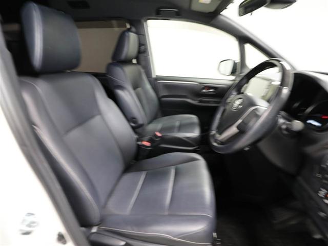 エスクァイア Gi ブラックテーラード 衝突軽減システム キーレス アイスト アルミ ナビTV ETC車載器 オートエアコン 横滑り防止 LEDランプ ABS ミュージックプレイヤー接続可 スマートキー ワンオーナー クルコン 3列シート(19枚目)