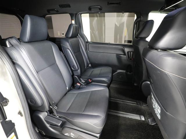 エスクァイア Gi ブラックテーラード 衝突軽減システム キーレス アイスト アルミ ナビTV ETC車載器 オートエアコン 横滑り防止 LEDランプ ABS ミュージックプレイヤー接続可 スマートキー ワンオーナー クルコン 3列シート(20枚目)