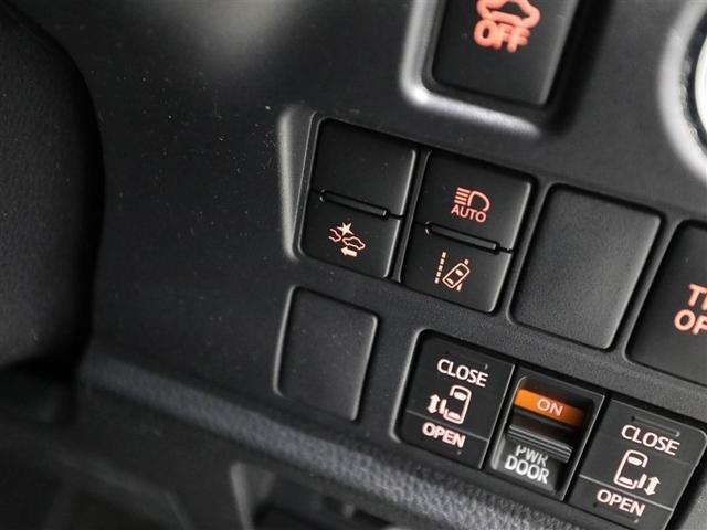 エスクァイア ハイブリッドGi ブラックテーラード オートクルーズコントロール 地デジTV スマートキー ナビ&TV LEDヘッド キーレス ETC ドラレコ メモリーナビ パワーウィンドウ パワーステアリング 横滑り防止機能 Wエアコン 3列シート(28枚目)