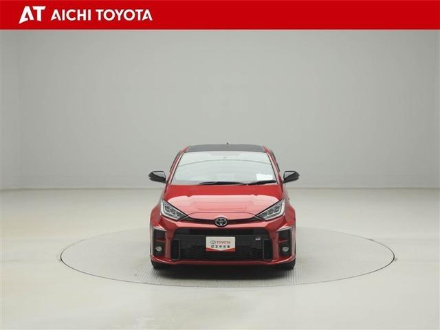 ＧＲヤリス ＲＳ　寒冷地仕様車　スマートキ　助手席エアバッグ　ＥＴＣ付　サイドエアバッグ　ＬＥＤヘッドライ　横滑り防止機能　ミュージックプレイヤー接続可　ドライブレコーダー　キーレス　アルミホイール　ＡＢＳ　エアバッグ（9枚目）