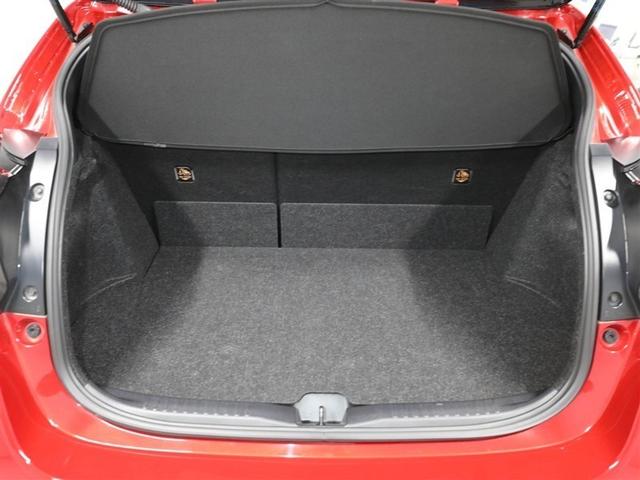 ＧＲヤリス ＲＳ　寒冷地仕様車　スマートキ　助手席エアバッグ　ＥＴＣ付　サイドエアバッグ　ＬＥＤヘッドライ　横滑り防止機能　ミュージックプレイヤー接続可　ドライブレコーダー　キーレス　アルミホイール　ＡＢＳ　エアバッグ（21枚目）