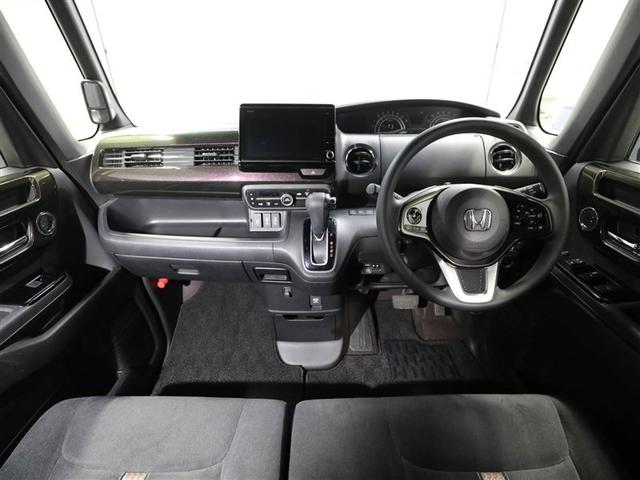 ��������܂Ƃ܂������̂���C���p�l�B�e����X�C�b�`�Ȃǂ��g���₷���ʒu�ɔz�u����Ă��܂���B