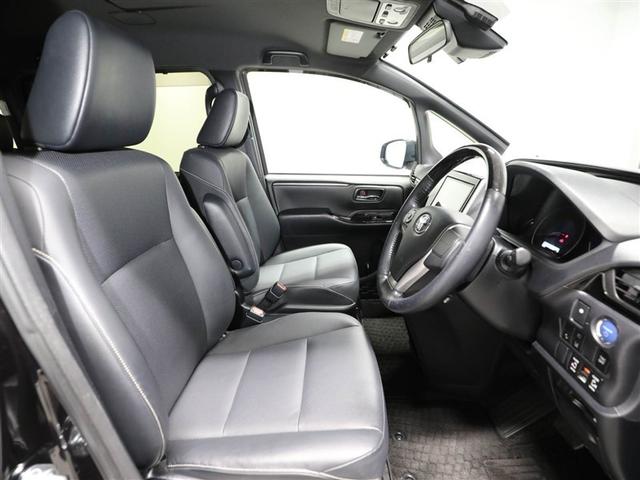 エスクァイア ハイブリッドGi Rカメラ AAC ナビ&TV リアエアコン 地デジ クルーズコントロール LEDライト キーレスエントリー スマートキー付 DVD再生可 エアバック 横滑防止装置 ドライブレコーダー 盗難防止システム(19枚目)