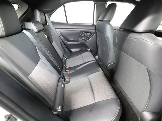 ヤリスクロス ハイブリッドＺ　スマートキ　ワンオ－ナ－　衝突軽減ブレーキ　リヤカメラ　ＬＥＤヘッドライ　ＥＳＣ　クルーズＣ　パワーステアリング　アルミホイール　ＥＴＣ車載器　運転席パワーシート　イモビ　キーフリー　助手席エアバッグ（20枚目）