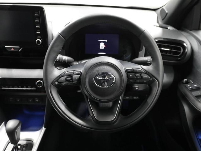 ヤリスクロス ハイブリッドＺ　スマートキ　ワンオ－ナ－　衝突軽減ブレーキ　リヤカメラ　ＬＥＤヘッドライ　ＥＳＣ　クルーズＣ　パワーステアリング　アルミホイール　ＥＴＣ車載器　運転席パワーシート　イモビ　キーフリー　助手席エアバッグ（24枚目）