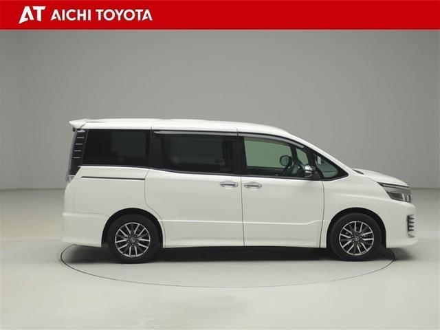 ヴォクシー ＺＳ　煌ＩＩ　アイドリングＳＴＯＰ　両側電動パワースライドドア　地デジフルセグＴＶ　ＥＴＣ付き　Ｒカメラ　ワンオーナー車　ウォークスルー　リアエアコン　ＡＵＸ　パワーウインドウ　ＬＥＤライト　ＥＳＣ　パワステ　ＡＣ（7枚目）