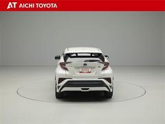 ハイブリッド車を買うならトヨタの『ＴＯＹＯＴＡ認定中古車』！保証は、初度登録年月より起算して１０年間、累計走行距離２０万キロ迄。更に、ロングラン保証が１年付で安心安全です♪ 5