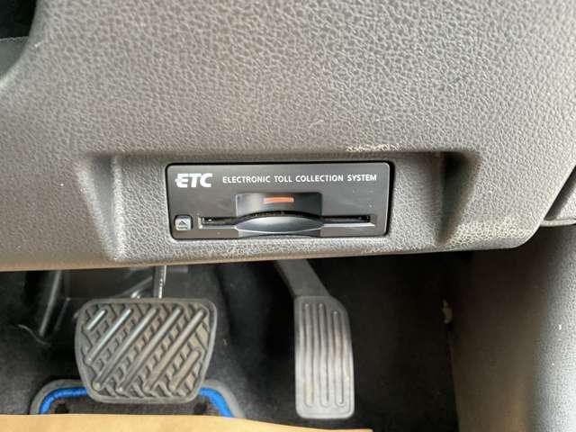 ＥＴＣがあればストレスなく料金場を通過できます。あと小銭がたくさん増えることなく、キャッシュレスでらくらく！