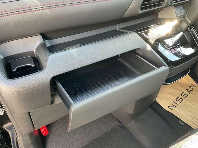 ルークス ハイウェイスター Gターボ (雹害車)こちらの車両はひょう害車となります。新車保証はありません。軽微な凹みがありますが走行に問題はございません。店頭にて現車を確認いただきましてからのみの販売となります。両側ハンズオートスライド(20枚目)