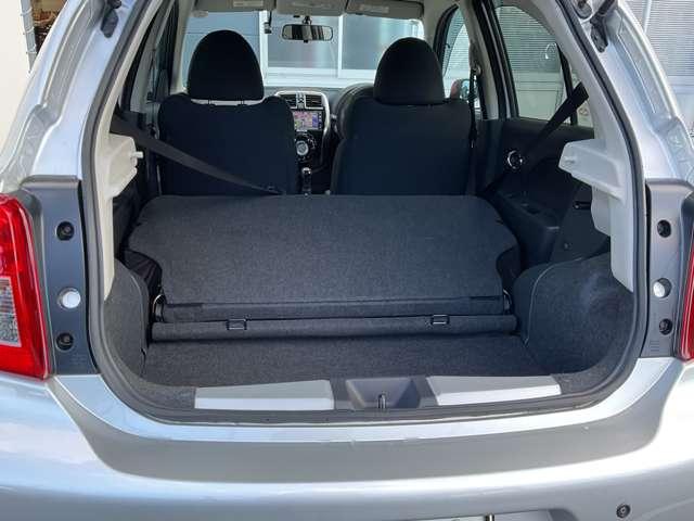 マーチ ニスモ　Ｓ　★５速マニュアル★純正ナビフルセグＴＶ★バックモニター★ニスモスポーツシート★ドラレコ前後★ＥＴＣ★純正アルミホイール★インテリジェントキー★プライバシーガラス★（13枚目）