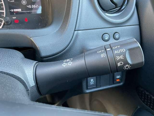 ノート ｅ－パワー　メダリスト　★全周囲カメラ★ＬＥＤライト★純正ナビフルセグＴＶ★スマートルームミラー★踏み間違い防止★ドラレコ前★ＥＴＣ★被害軽減ブレーキ★インテリジェントキー★（8枚目）