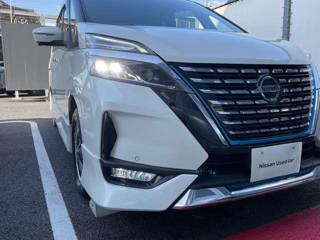 セレナ e-パワー ハイウェイスターV ★プロパイロット★純正大型ナビフルセグTV★スマートルームミラー★両側ハンズフリーオートスライドドア★踏み間違い防止★LEDライト★ハイビームアシスト★ドラレコ前後★被害軽減ブレーキ★ETC★(12枚目)