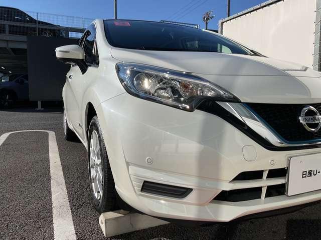 ノート １．２　ｅ－ＰＯＷＥＲ　Ｘ　Ｖセレクション　全周囲カメラ　純正ナビ　ＬＥＤライト　アラウンドカメラ　ワンオ－ナ－車　運転席助手席エアバック　エアバッグ　衝突被害軽減装置　イモビライザー　ＬＥＤヘッドライト　パワーウインドウ　レーンアシスト　ＥＴＣ　アルミホイール　スマートキー（5枚目）