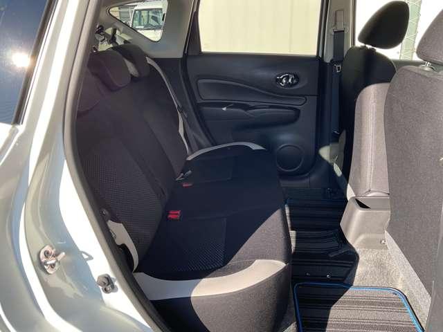 ノート １．２　ｅ－ＰＯＷＥＲ　Ｘ　Ｖセレクション　全周囲カメラ　純正ナビ　ＬＥＤライト　アラウンドカメラ　ワンオ－ナ－車　運転席助手席エアバック　エアバッグ　衝突被害軽減装置　イモビライザー　ＬＥＤヘッドライト　パワーウインドウ　レーンアシスト　ＥＴＣ　アルミホイール　スマートキー（11枚目）