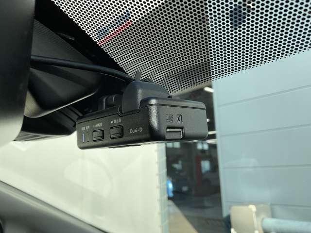 ノート １．２　ｅ－ＰＯＷＥＲ　Ｘ　Ｖセレクション　全周囲カメラ　純正ナビ　ＬＥＤライト　アラウンドカメラ　ワンオ－ナ－車　運転席助手席エアバック　エアバッグ　衝突被害軽減装置　イモビライザー　ＬＥＤヘッドライト　パワーウインドウ　レーンアシスト　ＥＴＣ　アルミホイール　スマートキー（14枚目）