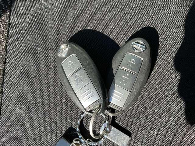 ノート １．２　ｅ－ＰＯＷＥＲ　Ｘ　Ｖセレクション　全周囲カメラ　純正ナビ　ＬＥＤライト　アラウンドカメラ　ワンオ－ナ－車　運転席助手席エアバック　エアバッグ　衝突被害軽減装置　イモビライザー　ＬＥＤヘッドライト　パワーウインドウ　レーンアシスト　ＥＴＣ　アルミホイール　スマートキー（17枚目）