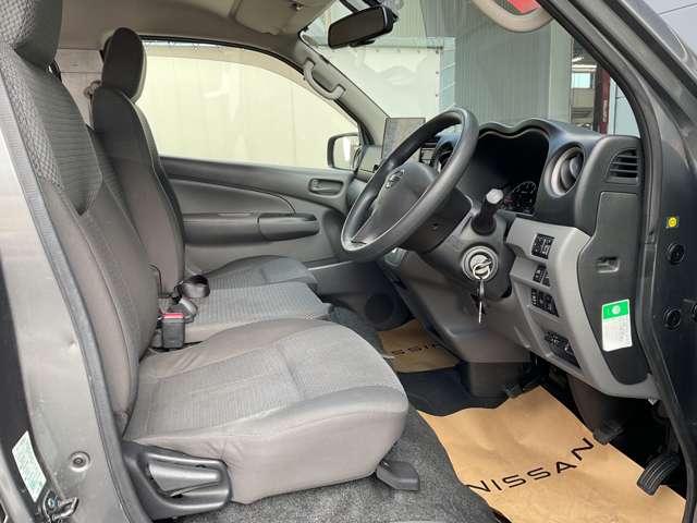 ＮＶ３５０キャラバンバン ロングＤＸターボ　★ＥＸパック★全周囲カメラ★３人乗り★社外ナビフルセグＴＶ★社外ＬＥＤライト★被害軽減ブレーキ★インテリジェントキー★ＶＤＣ★ＥＴＣ★助手席側スライドドア＆バックドアオートクロジャー＆フォグランプ（8枚目）