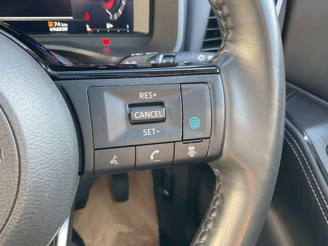 �v���p�C���b�g�@�������H�̉^�]�ŁA�A�N�Z���A�u���[�L�A�X�e�A�����O���Ԃ��A�V�X�g�B�h���C�o�[�̕��S���y�����܂��B