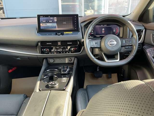 �C���p�l����͂��̂悤�ɋ@�\�I�ɂ܂Ƃ܂��Ă��܂��B�������N���[�j���O�ς݂ŁA�������L���C�ł��B