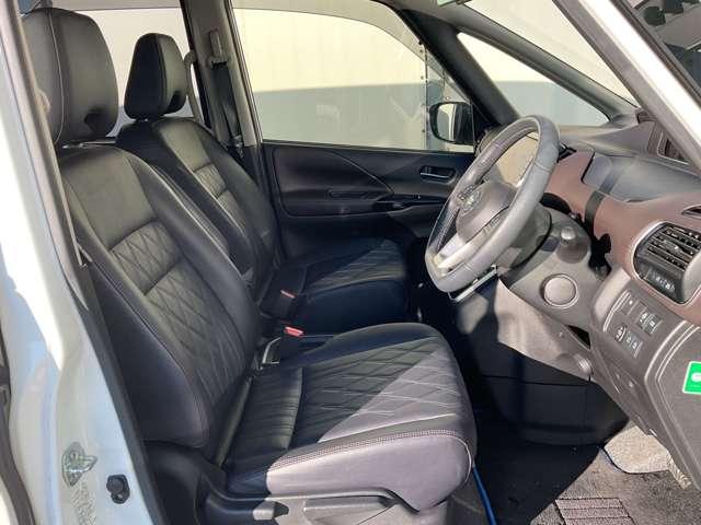 セレナ １．２　ｅ－ＰＯＷＥＲ　ハイウェイスター　Ｇ　プロパイロツト　後席モニター　寒冷地仕様　３６０度カメラ　衝突軽減ブレーキ　ＴＶ　禁煙車　両側パワースライドドア　ＬＤＰ　ＬＥＤヘッドライト　インテリジェントキー　寒冷地仕様　ドライブレコーダー　ＥＴＣ　レーダークルコン　オートエアコン（16枚目）