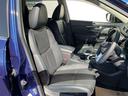 運転席まわりです。実際に座ってみて、乗り心地を体験してみてください。