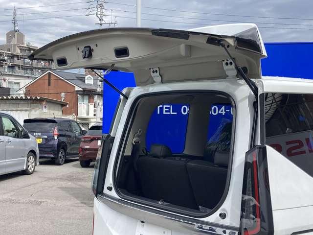 セレナ 2.0 ハイウェイスターV プロパイロット メーカーナビ こちらの車両はひょう害車となります。新車保証はありません。軽微な凹みがありますが、走行に問題はございません。店頭にて現車をご確認いただきましてからのみの販売となります。【プロパイロット】メーカーナビ★(17枚目)