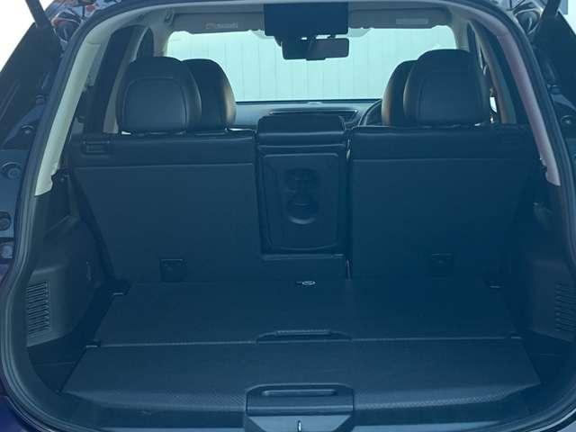 エクストレイル 2.0 20Xi Vセレクション 2列車 4WD 【プロパイロット】★自動(被害軽減)ブレーキ★踏み間違い衝突防止★車線逸脱警報★アラウンドモニター★大画面ナビ★フルセグTV★後席モニター★LEDライト★オートバックドア★前後ドラレコ★ETC2.0★(19枚目)