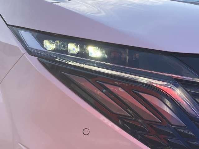 オーラ １．２　Ｇ　レザーエディション　プロパイロット　本革シート　ＳＯＳコール　ワンオーナ　追突防止　レーダークルーズ　本革　車線逸脱警報装置　禁煙車　ＬＥＤ　盗難防止　バックモニター　ＥＴＣ　インテリジェントキー　メモリーナビゲーション　ＡＷ　キーレスエントリー　オートエアコン（7枚目）