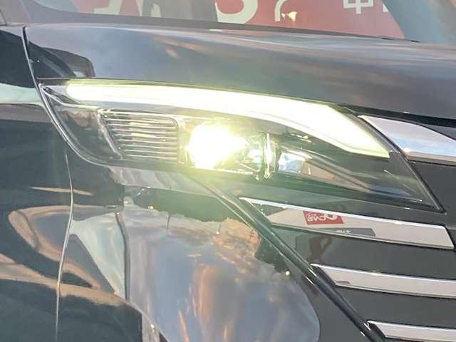 ルークス ６６０　ハイウェイスターＸ　プロパイロット　エディション　雹害車　プロパイロット　ＬＥＤライト　左右パワースライドドア　イモビ　パノラマモニター　助手席エアバッグ　衝突軽減ブレーキ　ＰＷ　禁煙　ＬＥＤヘッドライト　ＬＤＷ　スマートキー　ワンオーナー車　バックカメラ　ＰＳ　ＡＡＣ　アルミホイール（7枚目）