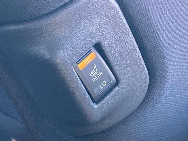 後部座席用シートヒータースイッチ