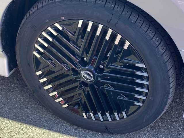 リーフ X Vセレクション プロパイロット アラウンドビューモニター 【プロパイロット】★自動(被害軽減)ブレーキ★踏み間違い衝突防止★車線逸脱警報★アラウンドビューモニター★日産コネクトナビ★フルセグTV★LEDライト★シートヒーター★前・室内ドラレコ★ETC2.0★(24枚目)