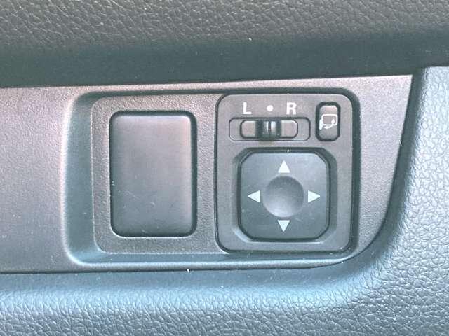 デイズ ６６０　ハイウェイスターＸ　メモリーナビ★フルセグＴＶ　★純正メモリーナビ★フルセグＴＶ★バックモニター★キセノンヘッドライト★アイドリングストップ★純正アルミホイール★インテリジェントキー★オートエアコン★プライバシーガラス★運転席＆助手席エアバック★（11枚目）