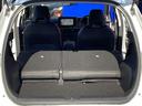 後部座席をたたむとラゲッジスペースもゆとりのあるスペースです。