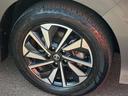 アルミホイール付!鉄ホイールと違って軽いので燃費にも影響してきます。ガソリンの高騰に少しは貢献します!