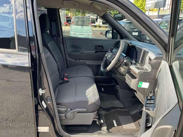 サクラ Ｘ　大画面ナビ　アラウンドモニター　充電ケー　アラウンドヴューモニター　運転席エアバック　ＡＡＣ　ＬＥＤヘッドランプ　スマートキー　レーンアシスト　ＥＴＣ　盗難防止システム　ドラレコ　キーレスエントリー　ワンオーナー　バックモニター　ＡＢＳ（17枚目）