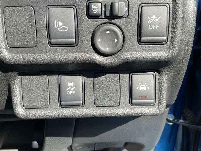 ノート １．２　ｅ－ＰＯＷＥＲ　Ｘ　Ｖセレクション　純正メモリーナビ　アラウンドモニター　ド　アラウンドカメラ　ワンオ－ナ－車　運転席助手席エアバック　エアバッグ　衝突被害軽減装置　イモビライザー　ＬＥＤヘッドライト　パワーウインドウ　レーンアシスト　ＥＴＣ　アルミホイール　スマートキー（15枚目）
