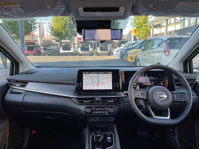 オーラ １．２　Ｇ　雹害車　コネクトナビ　ＢＯＳＥ　寒冷地　こちらの車両はひょう害車となります。新車保証はありません。軽微な凹みがありますが、走行に問題はございません。店頭にて現車をご確認いただきましてからのみの販売となります。（6枚目）