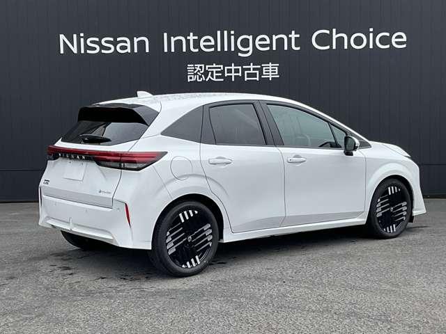 オーラ １．２　Ｇ　雹害車　ＮＩＳＳＡＮ　ＣＯＮＮＥＣＴナビ　ＢＯＳＥサウン　自動（被害軽減）ブレーキ　ＬＥＤ　ＬＫＡ　サイドカメラ　ＥＴＣ　カーテンエアバッグ　イモビライザー　アルミホイール　インテリジェントキー　パワーウィンドウ　ワンオーナー　フルオートエアコン　ナビＴＶ（5枚目）