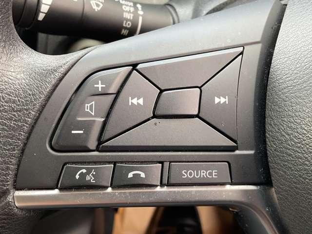 ノート 1.2 e-POWER X 純正メモリーナビ アラウンドモニター 360°カメラ Rカメラ 運転席助手席エアバック レーンキープ AUTOエアコン 1オーナー 盗難防止システム ナビTV サイドカメラ 運転席エアバッグ キーレスエントリー LEDヘッド ドラレコ(8枚目)