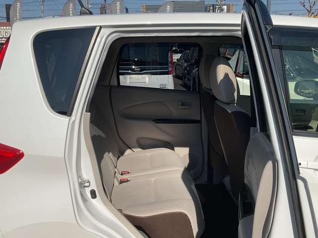 デイズ 660 X 純正ナビ アラウンドビューモニター ETC エマジェンシーブレーキ 禁煙 iSTOP イモビライザー Wエアバック 1オーナー ETC 車線逸脱警報 TVナビ オ-トエアコン バックカメラ メモリーナビ ABS 記録簿有 運転席エアバッグ(19枚目)