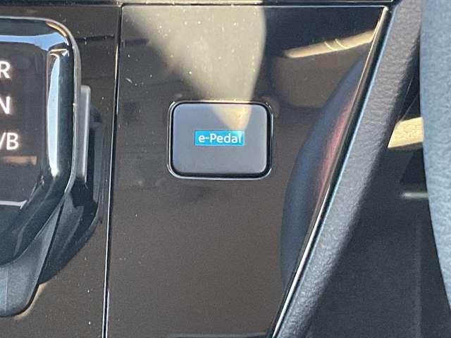 サクラ Ｘ　充電ケーブル有　【純正９インチナビ】★バックモニター★ドラレコ前・室内★ＥＴＣ★充電ケーブル★ＬＥＤヘッドライト★踏み間違い防止★ＶＤＣ★（15枚目）