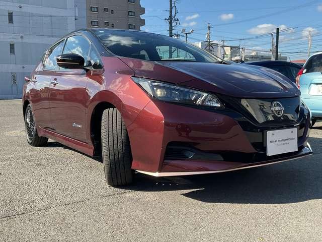 リーフ Ｘ　Ｖセレクション　９０周年記念車　１２セグ　ケーブル有　【プロパイロット】【ＮＩＳＳＡＮ　ＣＯＮＮＥＣＴナビ】【アラウンドビューモニター★ＬＥＤ★インテリジェントルームミラー★純正前後ドラレコ★ステアリング・シートヒーター★（23枚目）