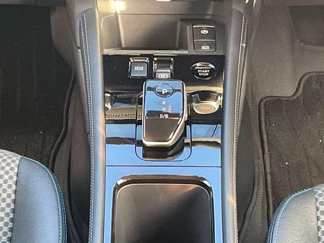 キックス 1.2 X FOUR (e-POWER) 【アラウンドビューモニター】★プロパイロット★純正9インチナビ★ETC★ドラレコ前室内★インテリジェントルームミラー★4WD★LEDヘッドライト★SOSコール★(10枚目)