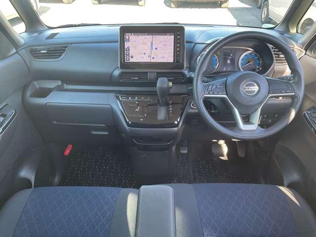 ルークス ６６０　ハイウェイスターＸ　純正大画面ナビ　アラウンドビュモニター　アイスト　衝突被害軽減ブレ－キ　助手席側オートスライドドア　マルチビューカメラ　車線逸脱警報装置　ＥＴＣ　ＬＥＤ　スマートキー　パワーウィンドウ　ワンオーナー　カーテンエアバック　ドライブレコーダー（5枚目）