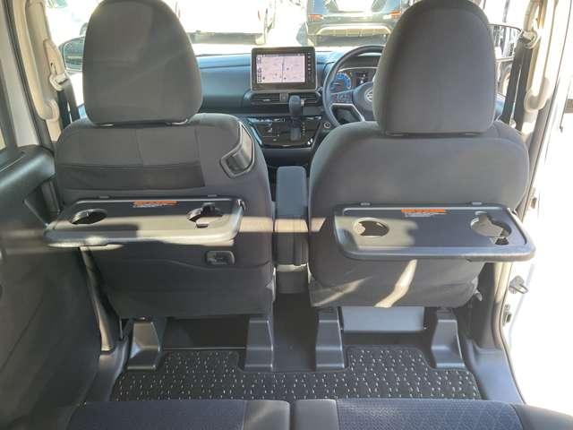 ルークス ６６０　ハイウェイスターＸ　純正大画面ナビ　アラウンドビュモニター　アイスト　衝突被害軽減ブレ－キ　助手席側オートスライドドア　マルチビューカメラ　車線逸脱警報装置　ＥＴＣ　ＬＥＤ　スマートキー　パワーウィンドウ　ワンオーナー　カーテンエアバック　ドライブレコーダー（6枚目）