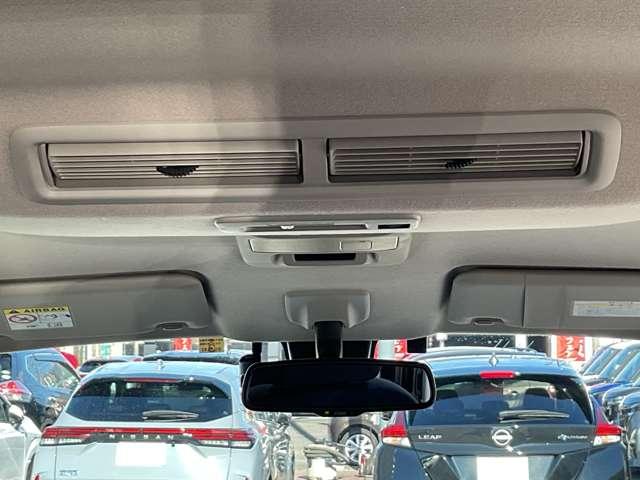 ルークス ６６０　ハイウェイスターＸ　純正大画面ナビ　アラウンドビュモニター　アイスト　衝突被害軽減ブレ－キ　助手席側オートスライドドア　マルチビューカメラ　車線逸脱警報装置　ＥＴＣ　ＬＥＤ　スマートキー　パワーウィンドウ　ワンオーナー　カーテンエアバック　ドライブレコーダー（10枚目）