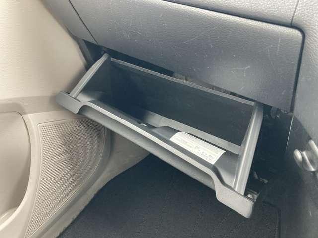 デイズ ６６０　Ｘ　純正ナビ　バックモニター　アイドリングストップ付き　地デジフルセグ　エマ－ジェンシ－ブレ－キ　オートハイビーム　インテリキ－　運転席エアバッグ　バックモニタ　サイドエアバック　車線逸脱警報　ＰＳ（13枚目）